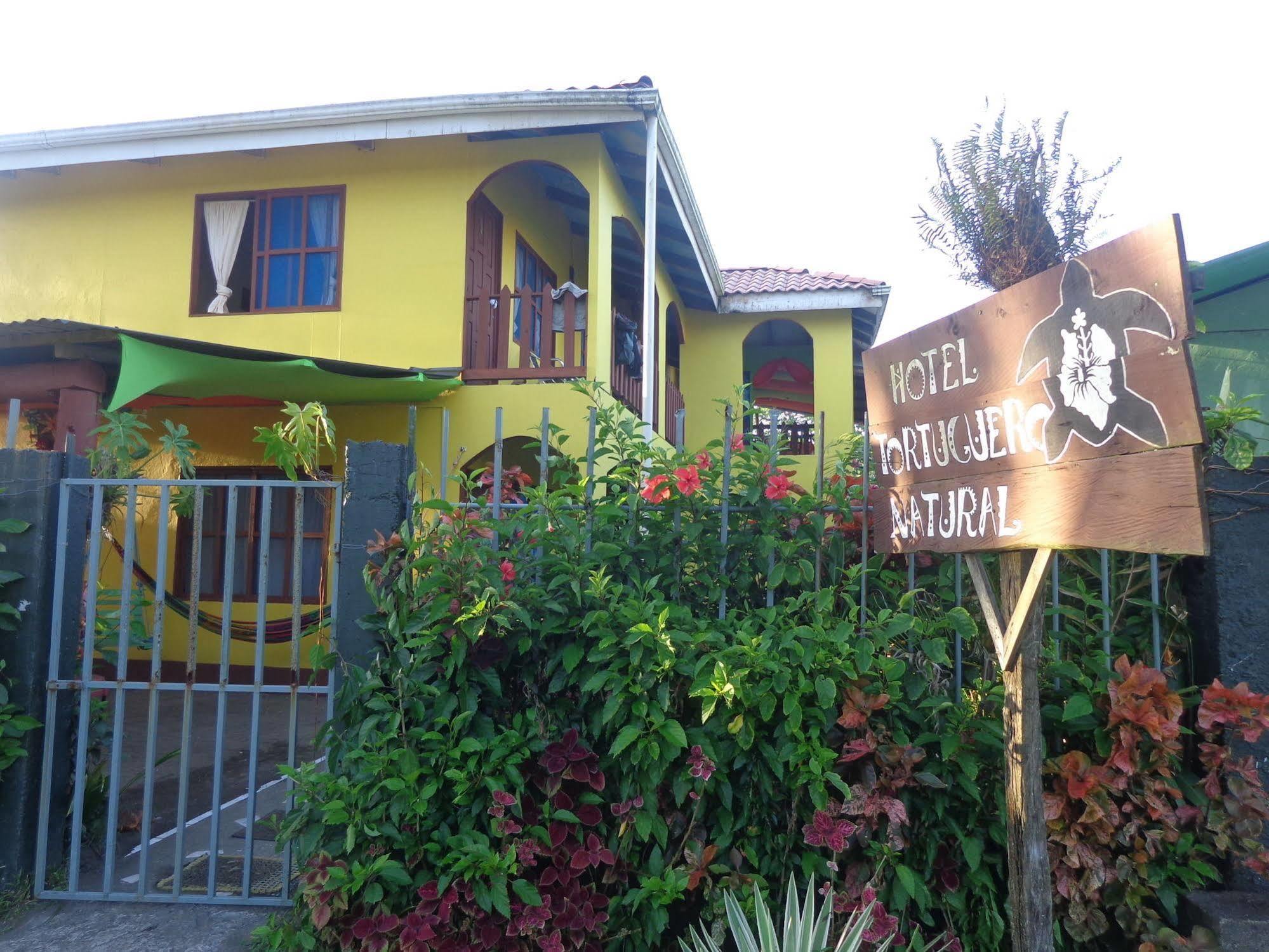 Cabinas Tortuguero Natural Hostel Exterior foto