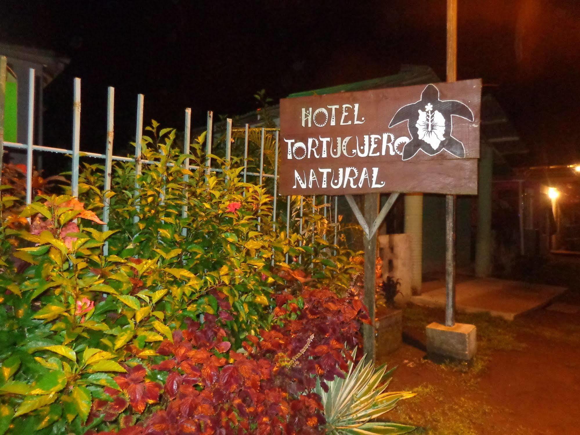 Cabinas Tortuguero Natural Hostel Exterior foto