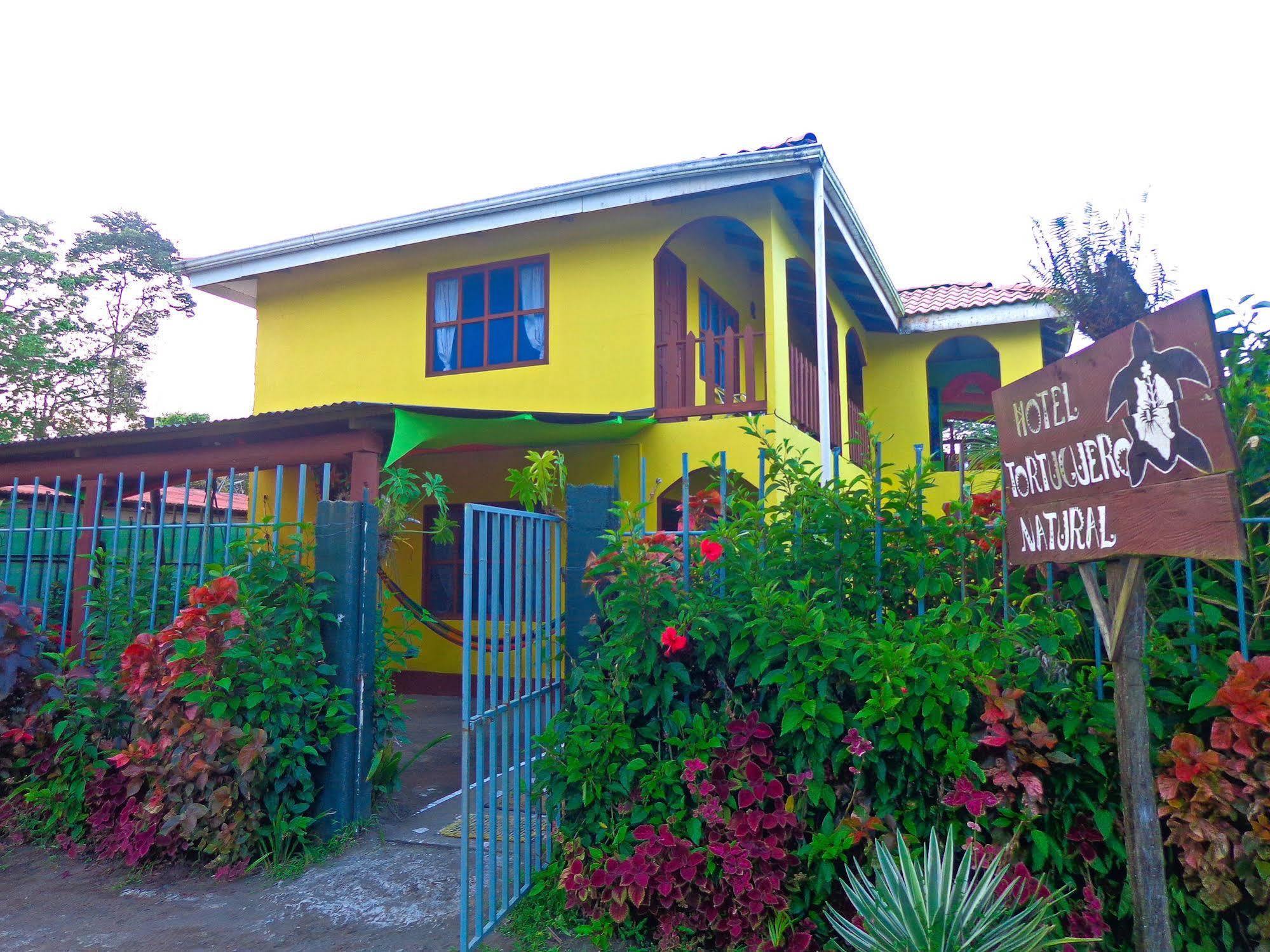 Cabinas Tortuguero Natural Hostel Exterior foto